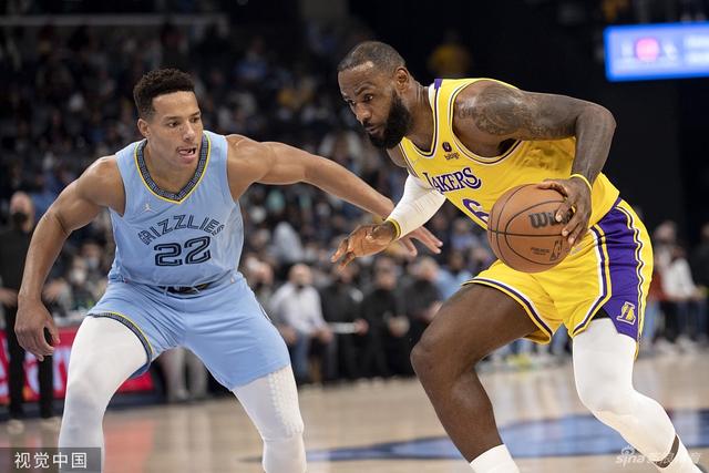 哈登26+11快船逆转热火回第6 活塞险胜尼克斯