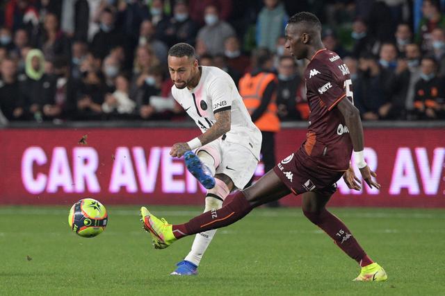 希尔德27分库明加23分 勇士拒绝逆转险胜火箭